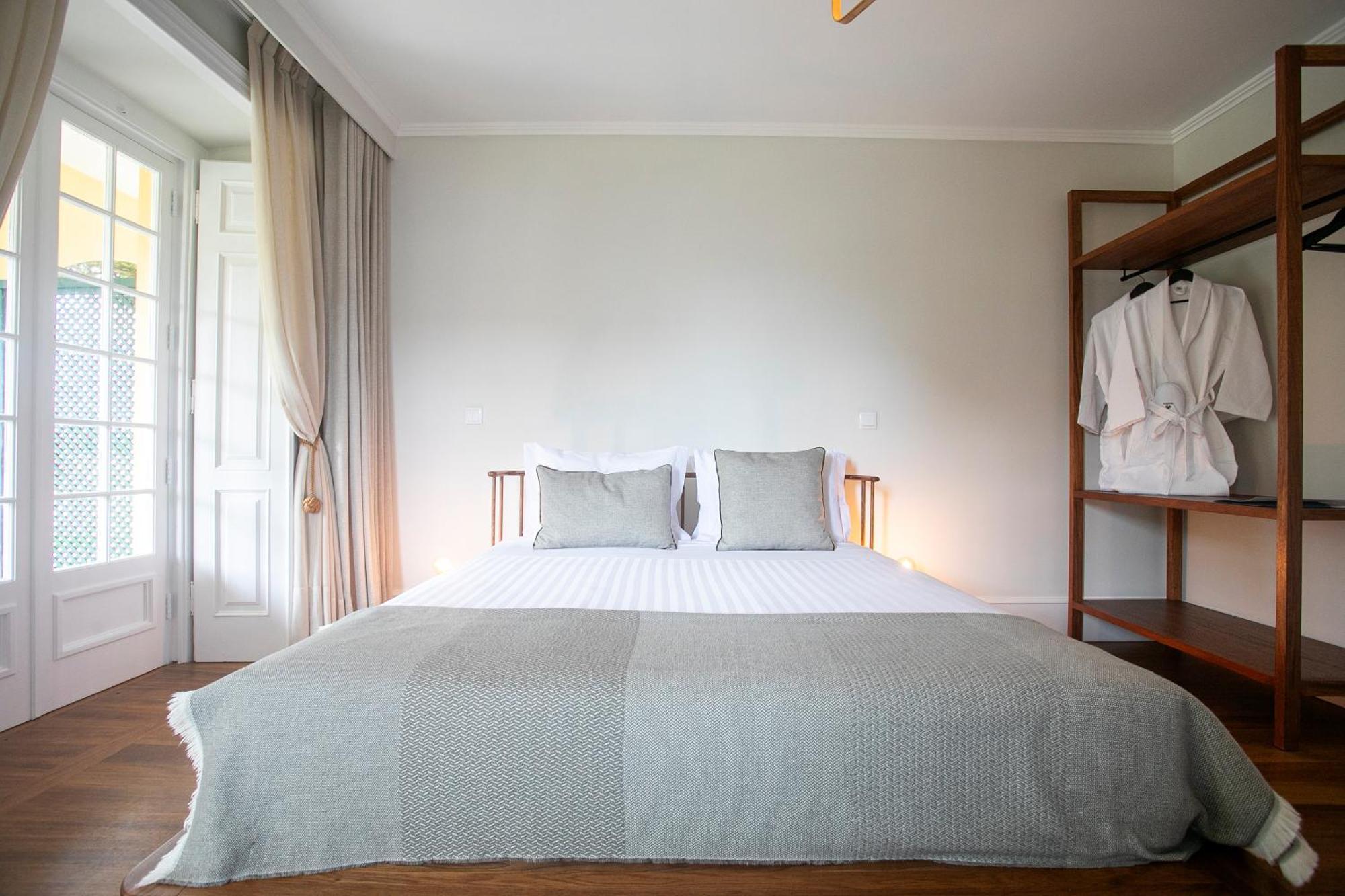 Bed and Breakfast Casa Portuguesa - Charming House Понта-Делгада Экстерьер фото